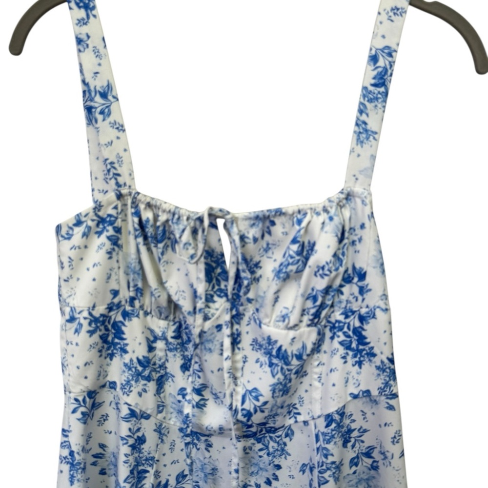 Floral Blue and White Milkmaid Dress size Small/Medium - Picture 4 of 9
